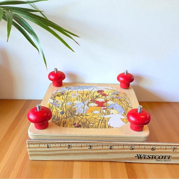 Vintage-Inspired Wooden Flower Press Whimsical Wildflower Children Illustration - Picture 5 of 7